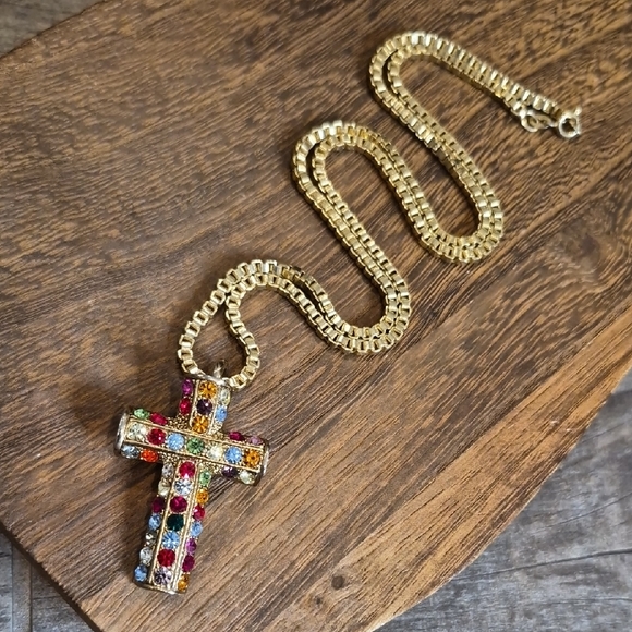 Unbranded Jewelry - Colorful Rhinestone Gold Tone Cross Pendant Thick Gold Chain Necklace/Brooch